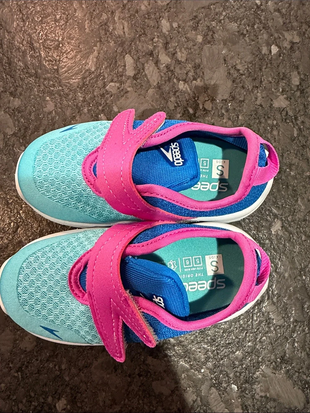 NWOT Speedo Toddler Water Shoes, size 5-6